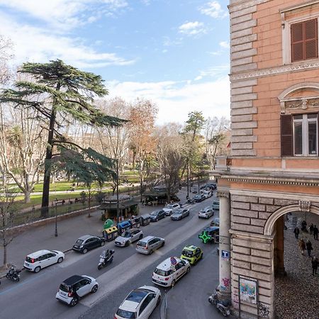 Drago D'Oro Guesthouse - Accross From Metro Vittorio Emanuele エクステリア 写真