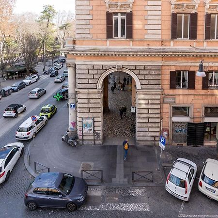 Drago D'Oro Guesthouse - Accross From Metro Vittorio Emanuele エクステリア 写真