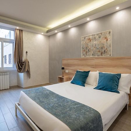 Drago D'Oro Guesthouse - Accross From Metro Vittorio Emanuele エクステリア 写真