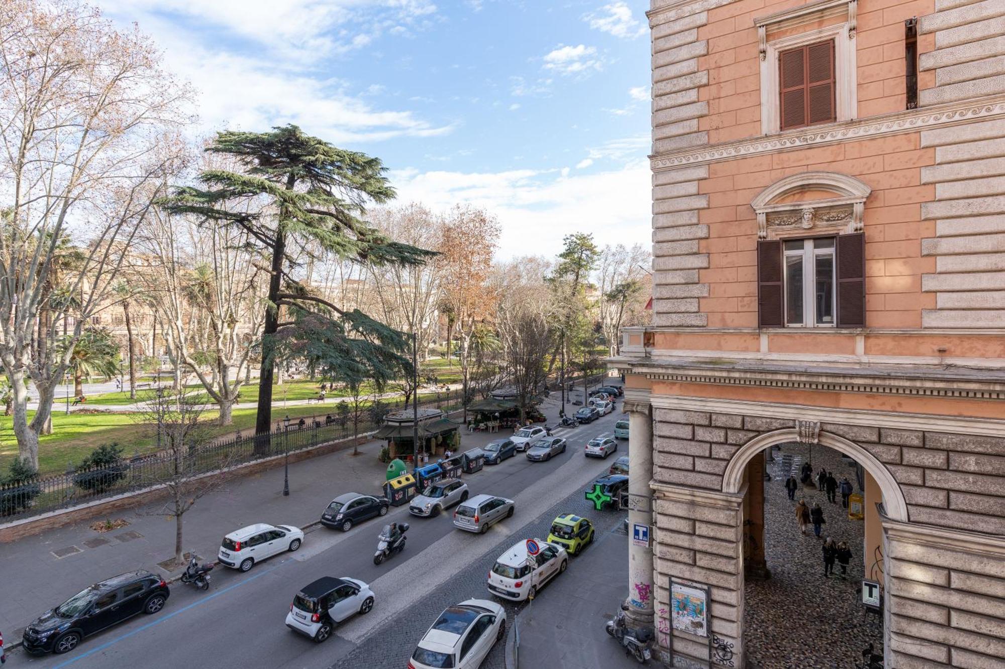 Drago D'Oro Guesthouse - Accross From Metro Vittorio Emanuele エクステリア 写真