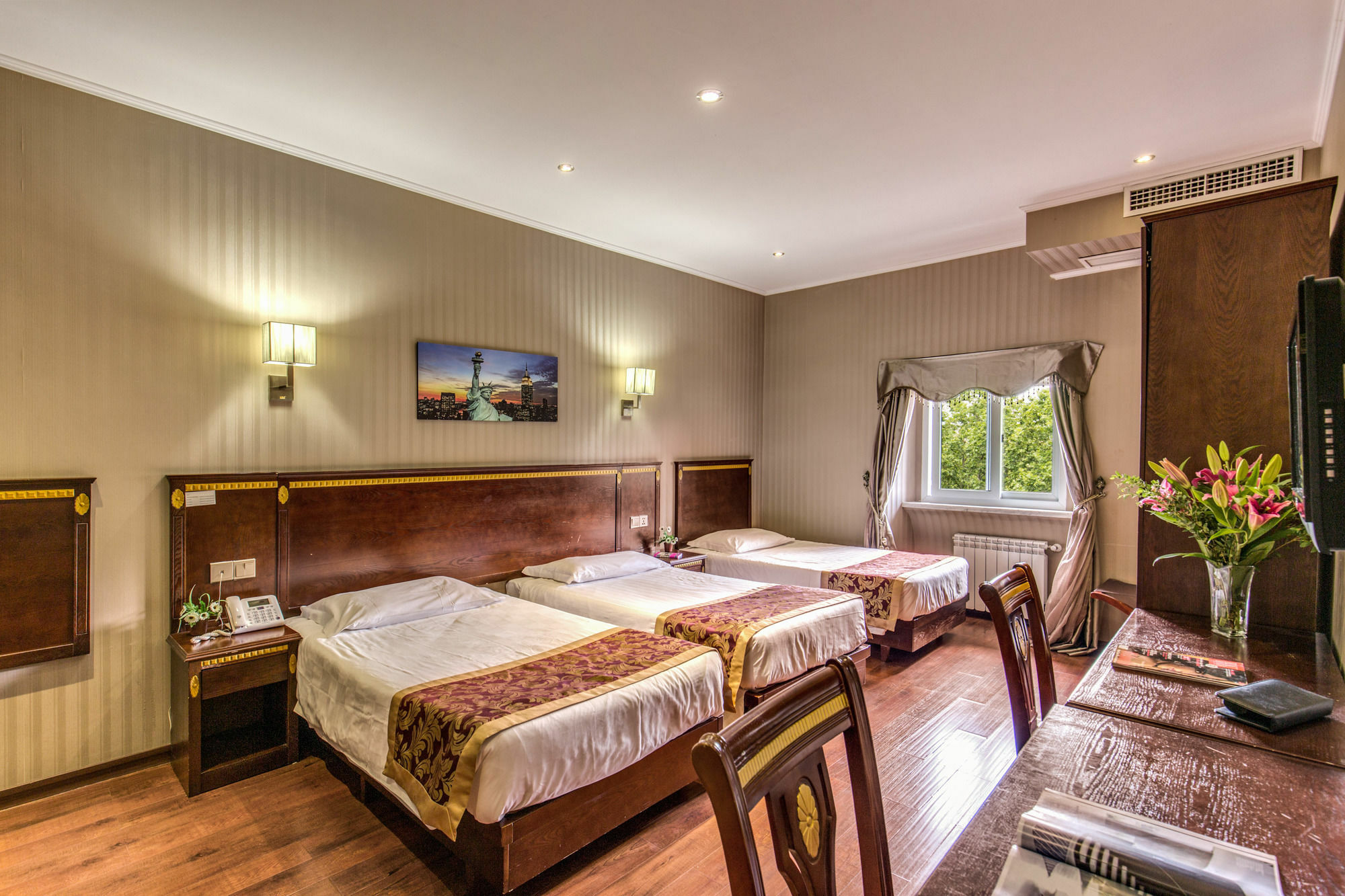 Drago D'Oro Guesthouse - Accross From Metro Vittorio Emanuele エクステリア 写真