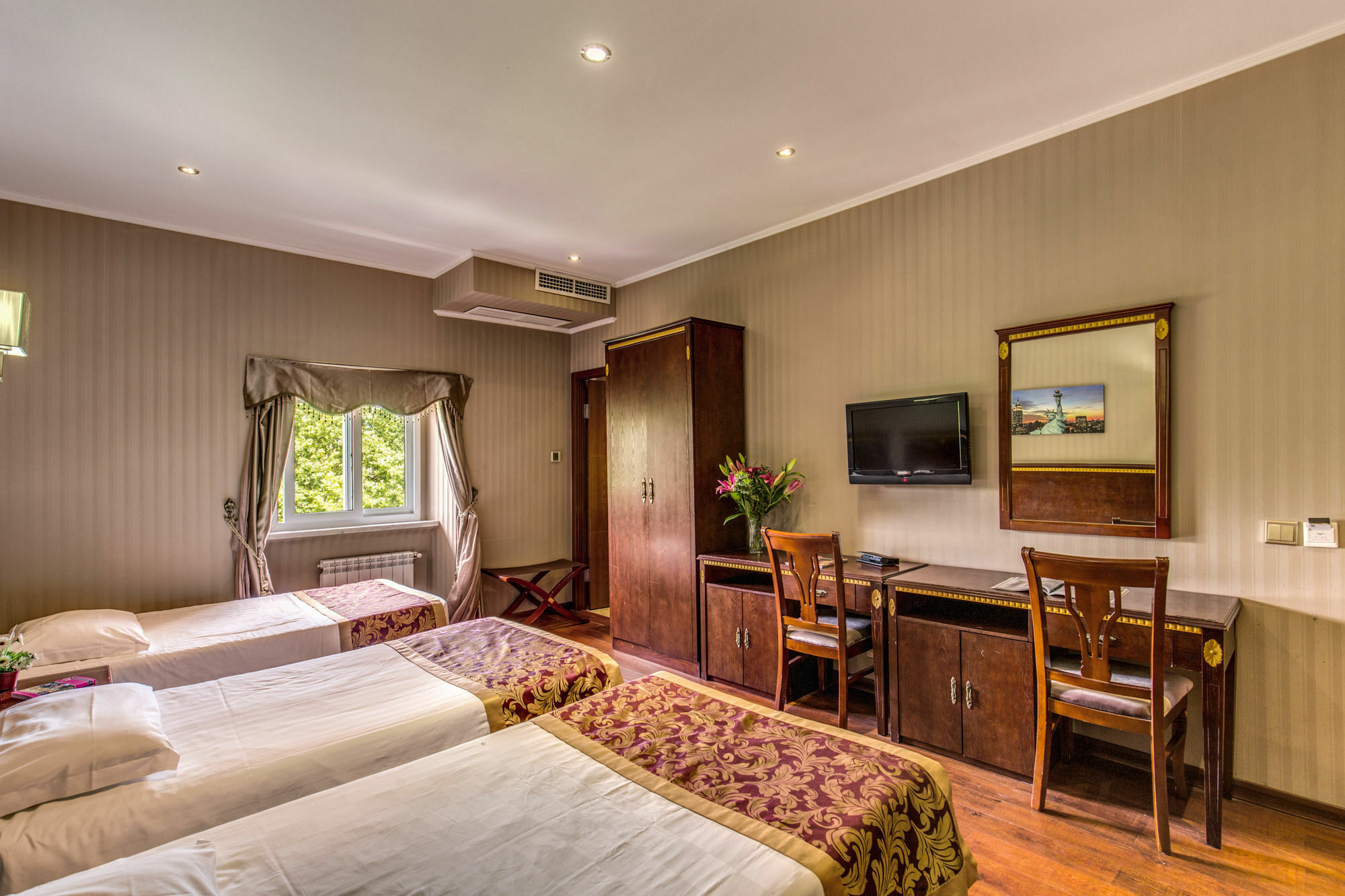 Drago D'Oro Guesthouse - Accross From Metro Vittorio Emanuele エクステリア 写真