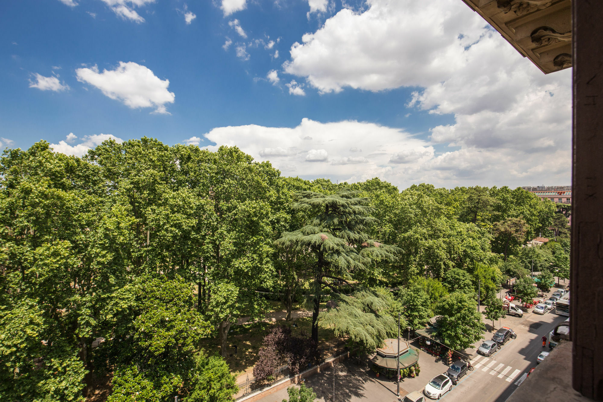 Drago D'Oro Guesthouse - Accross From Metro Vittorio Emanuele エクステリア 写真